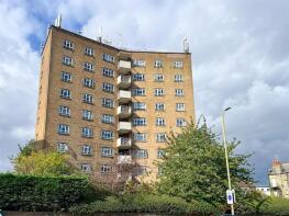 Flat 18, 733 Orchard Mead House, Finchley Road, London NW11 8DJ