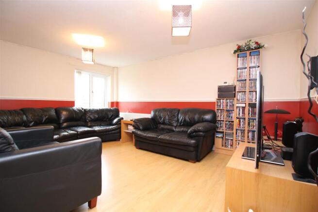 Living Room.JPG