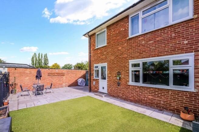 VERNON CLOSE
