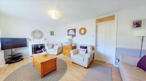 20, Millwards, Hatfield AL10 8UX