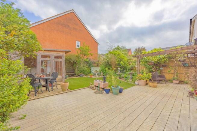 Ewemove Taunton - Burge Crescent (3)