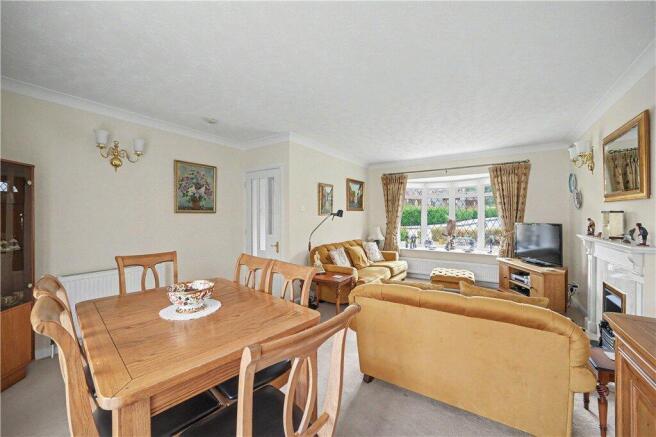 3 bed Bungalow for sale Image 6