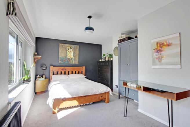 Bedroom 1 - double