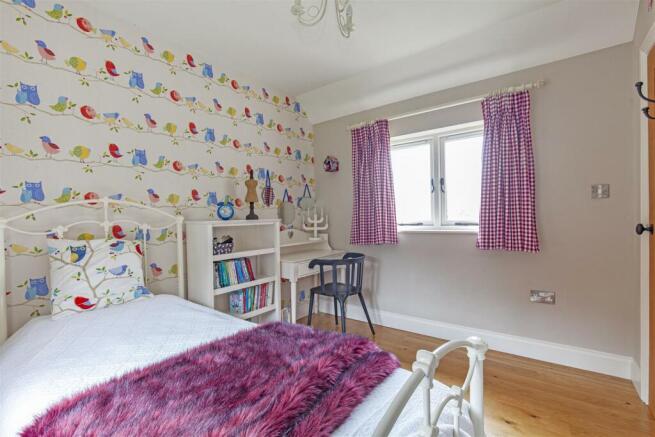 Bedroom 3-2.jpg