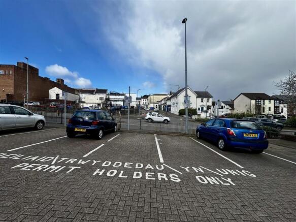 Resident Parking.jpeg