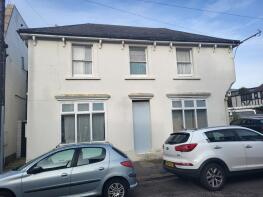 18, River Road, Littlehampton BN17 5BN