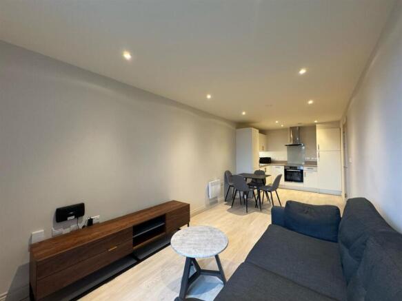 Lounge and dining1.jpeg