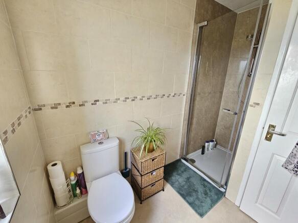 3 bed End of Terrace to rent Image 7