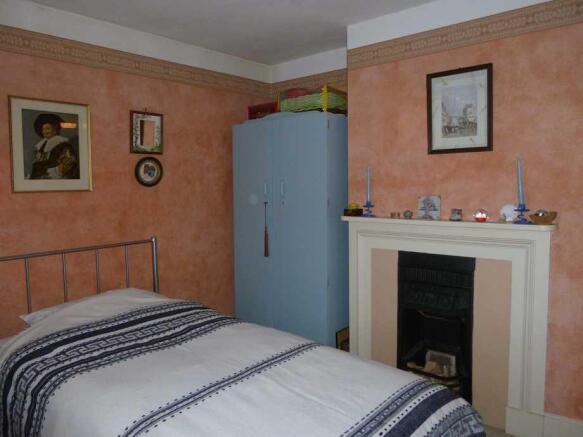 Photo 10