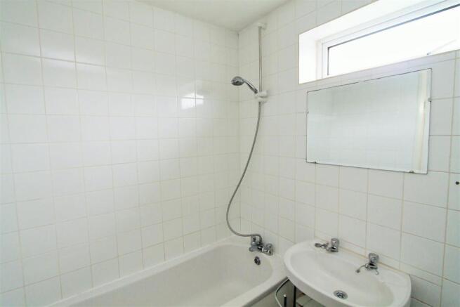 Bathroom.JPG