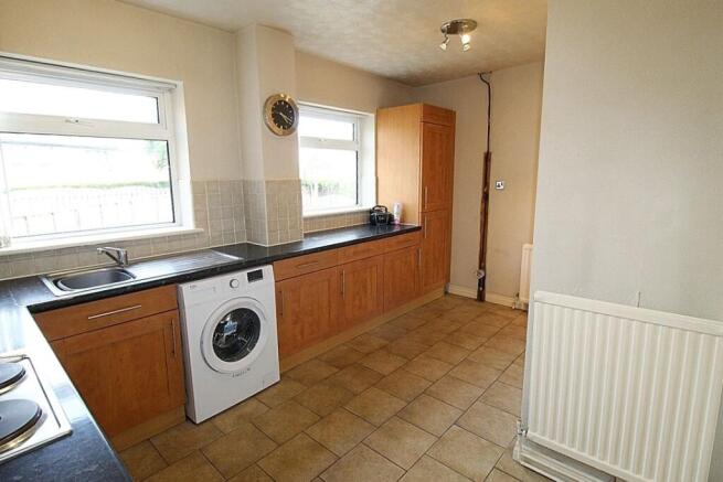 3 bed Semi-Detached for sale Image 8