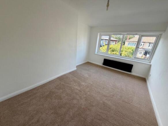 3 bed Semi-Detached for sale Image 8