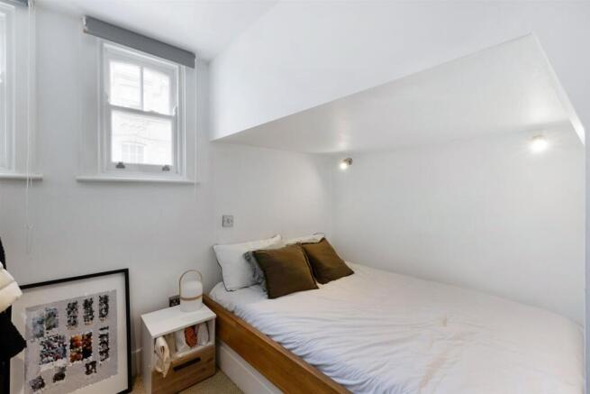 90853_Flat 1 51 Garfield Road (18)_low.jpg
