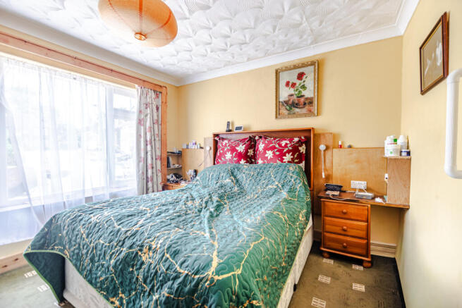 4 bed Semi-Detached for sale Image 11