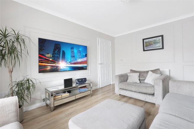 4 bed Detached for sale Image 11