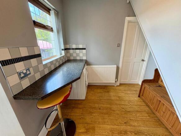 4 bed Semi-Detached for sale Image 7