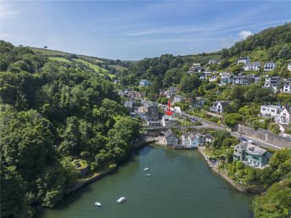 Castle Road, Dartmouth, Devon, TQ6