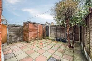 52, Ramuz Drive, Westcliff-on-sea SS0 9JJ