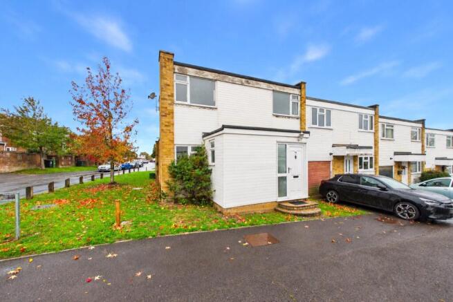 3-bed terraced on Hamble Court, Basingstoke, Hampshire, RG21, £290,000