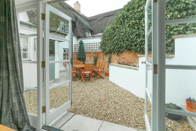 Enclosed garden