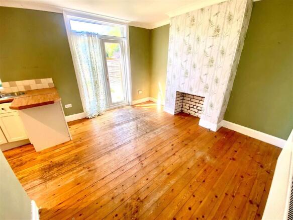 11 Glendower Avenue Whoberley Coventry photo 4
