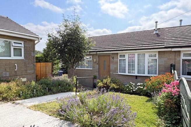 1 bed Semi-Detached Bungalow for sale in keighley