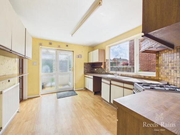 3 bed Semi-Detached for sale Image 11