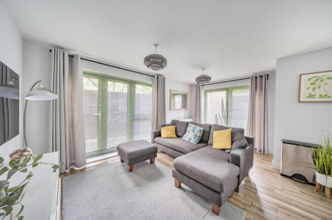 1355492-11-68c7f7...