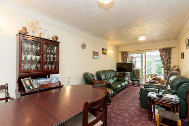Lounge/ Diner