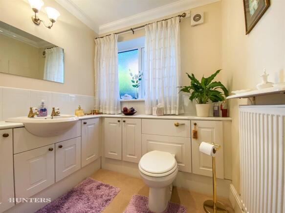 Downstairs WC/Cloaks