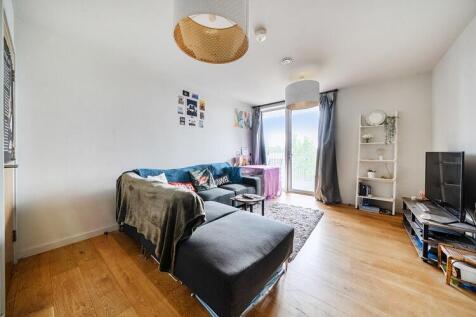 Isambard Court, Brentford, London, TW8