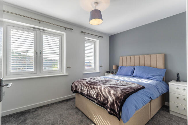 2 bed Semi-Detached for sale Image 8