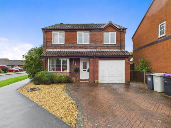 4-bed detached on 80 College Park, Horncastle, £235,000