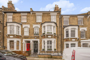 15, Aubert Road, London N5 1TX