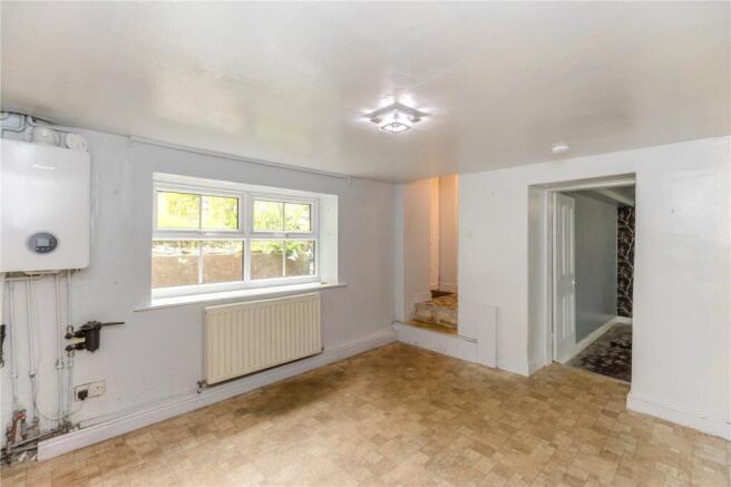 4 bed Semi-Detached for sale Image 5