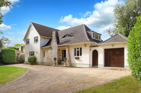 Bangors Road South, Iver, Buckinghamshire, SL0