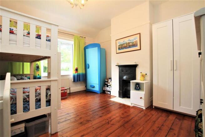 55 Rydal Road bed 4a.JPG