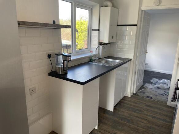 1 bed Flat to rent Image 4