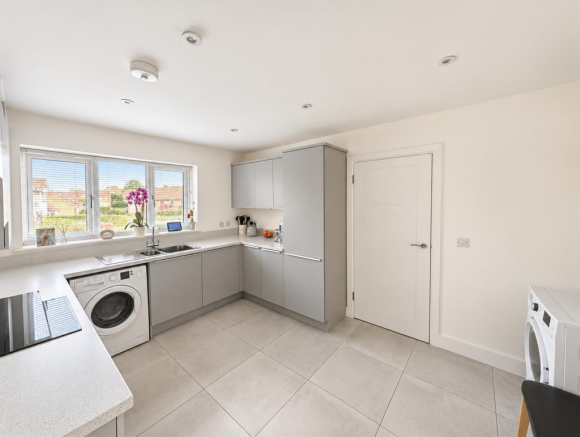 Bright Modern Kitchen Utility Room.png