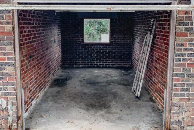 Garage - Interior