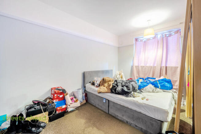 902f07e4-4f6d-418...