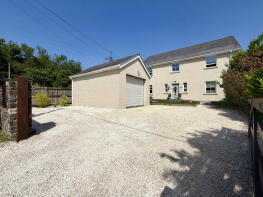Ty Dawel, Lewis Square, Abercanaid, Merthyr Tydfil CF48 1YN