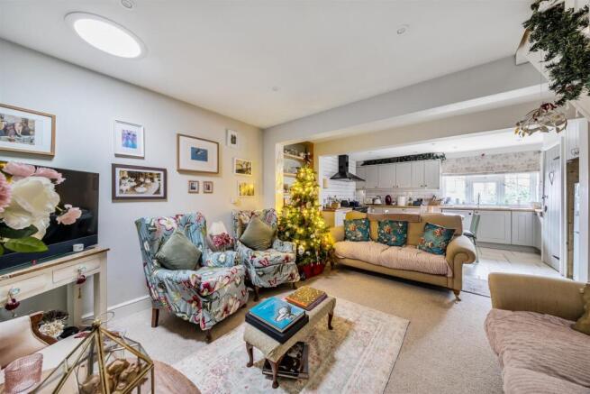 Sitting Room / Kitchen