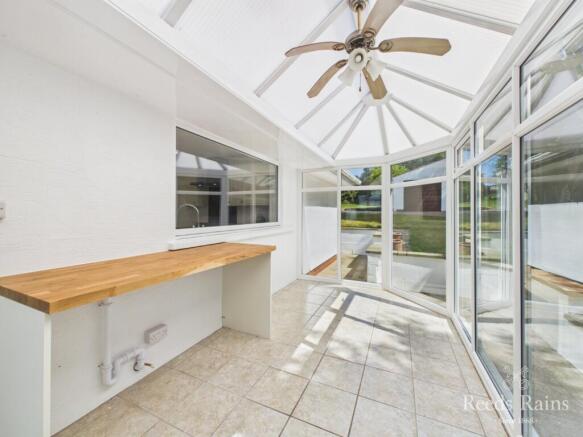 3 bed Bungalow for sale Image 11