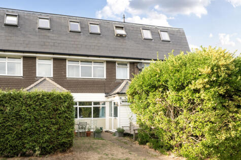 Slade Court, Slade Road, Ottershaw, KT16