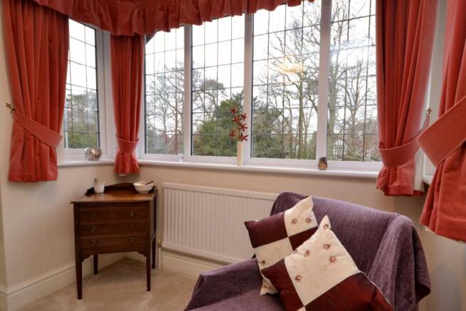 BAY WINDOW BED ONE