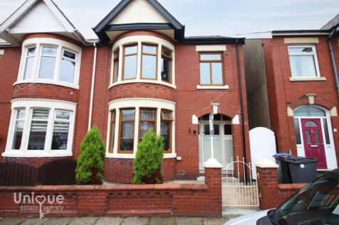 Bankfield Grove, Blackpool, FY1