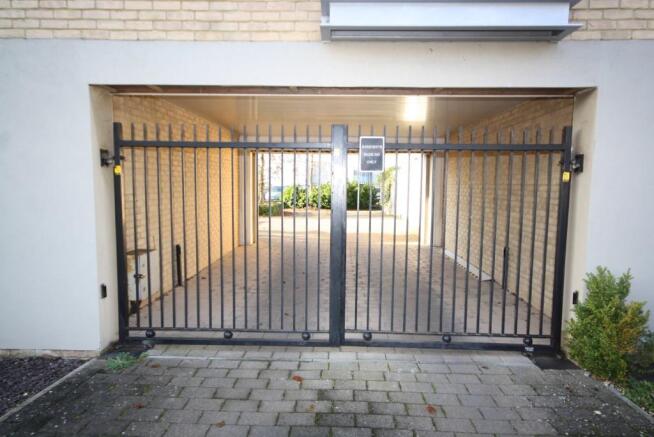 Electronic Gates 