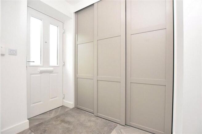 3 bed Terraced to rent Image 6