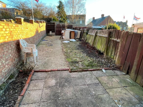 2 bed Terraced for sale Image 8